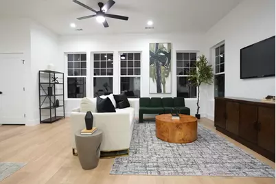 629 N Tyler Street #101, Dallas, TX 75208 - Photo 1