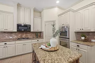 1107 Kiowa Dr E, Lake Kiowa, TX 76240 - Photo 17