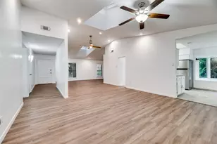 3940 Dalgreen Cir, Dallas, TX 75214 - Photo 9