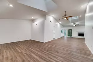 3940 Dalgreen Cir, Dallas, TX 75214 - Photo 7