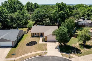 7500 Kingsmill Terrace, Fort Worth, TX 76112 - Photo 23