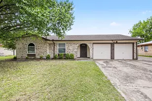 902 Kerry St, Benbrook, TX 76126 - Photo 1