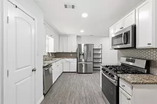 2313 Grandview Dr, Fort Worth, TX 76112 - Photo 15