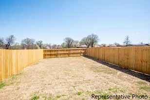 608 E 3rd St, Bonham, TX 75418 - Photo 13