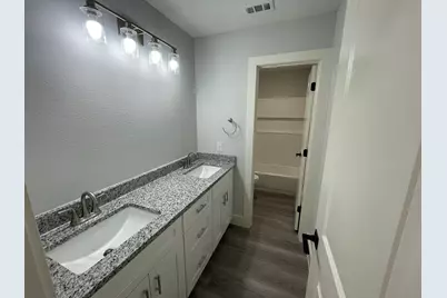 608 E 3rd Street, Bonham, TX 75418 - Photo 7