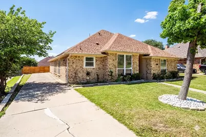 4925 Longwood Court, Irving, TX 75038 - Photo 3