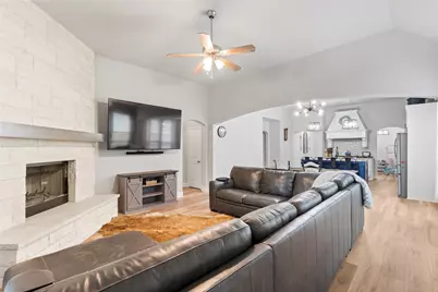 1604 Everitt Trail, Fort Worth, TX 76052 - Photo 3