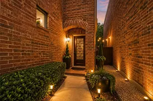 250 Churchill Loop, Grapevine, TX 76051 - Photo 3