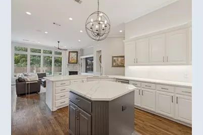 7406 Waterfall Drive, McKinney, TX 75072 - Photo 9