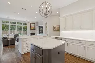 7406 Waterfall Dr, McKinney, TX 75072 - Photo 9