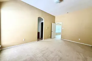 525 Salisbury Dr, Grand Prairie, TX 75052 - Photo 27