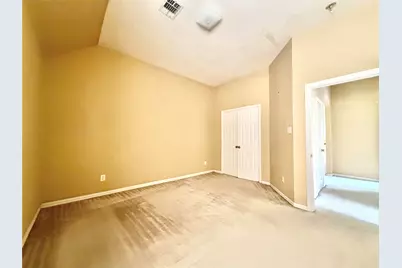 525 Salisbury Drive, Grand Prairie, TX 75052 - Photo 35