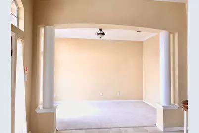 525 Salisbury Drive, Grand Prairie, TX 75052 - Photo 5
