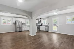 1109 Hadrian Ct, Irving, TX 75062 - Photo 7