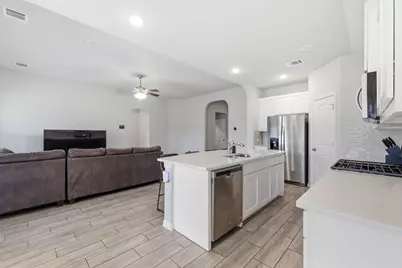 6204 Thunderwing Drive, Fort Worth, TX 76179 - Photo 11