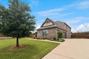 508 Sandia Park Dr, Burleson, TX 76028 - Photo 3