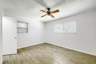 917 Stratford Dr, Bedford, TX 76021 - Photo 15