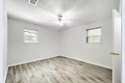 917 Stratford Drive, Bedford, TX 76021 - Photo 17