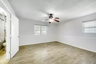 917 Stratford Dr, Bedford, TX 76021 - Photo 9