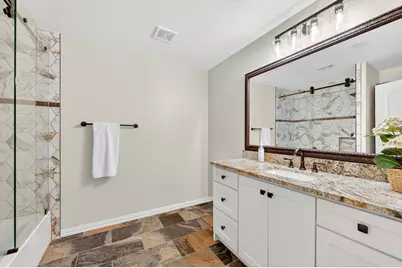 3617 Vineyard Way, Farmers Branch, TX 75234 - Photo 29