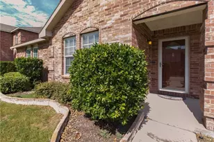 1724 Honey Creek Ln, Allen, TX 75002 - Photo 3