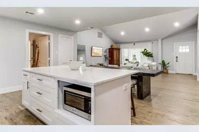 6210 Sudbury Drive, Dallas, TX 75214 - Photo 11