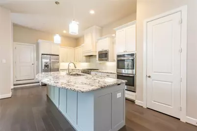 1113 Peacock Boulevard, Carrollton, TX 75007 - Photo 11
