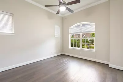1113 Peacock Boulevard, Carrollton, TX 75007 - Photo 5