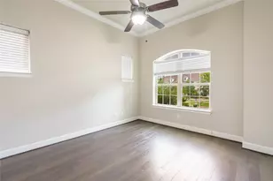 1113 Peacock Blvd, Carrollton, TX 75007 - Photo 5