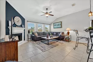 1328 Wysteria Ln, Burleson, TX 76028 - Photo 5