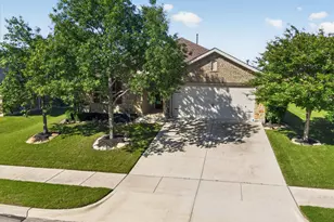 1328 Wysteria Ln, Burleson, TX 76028 - Photo 29