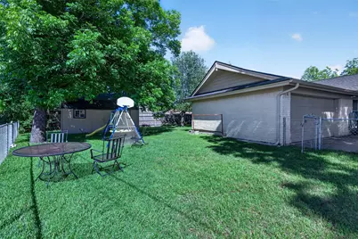 1218 Crestwood Drive, Cleburne, TX 76033 - Photo 17