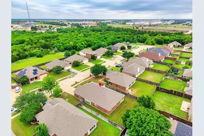 813 Cutting Horse Drive, Mansfield, TX 76063 - Photo 33