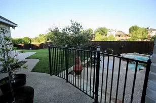 3748 Muirfield Dr, Carrollton, TX 75007 - Photo 21