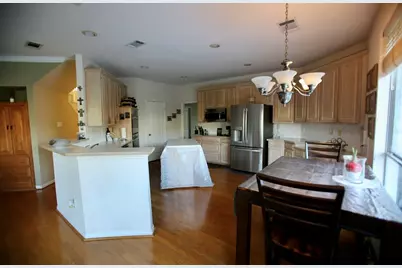 3748 Muirfield Drive, Carrollton, TX 75007 - Photo 9