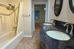 611 Crestside Dr, Duncanville, TX 75137 - Photo 11