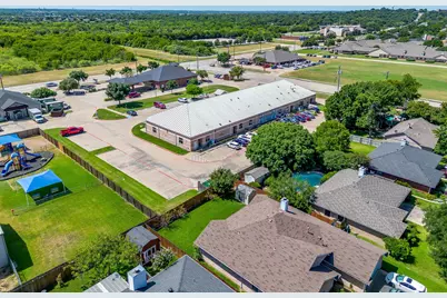671 NE Alsbury Boulevard, Burleson, TX 76028 - Photo 5