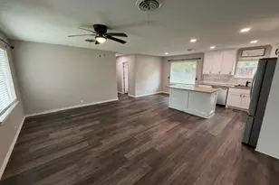 1311 Manor Dr, Cleburne, TX 76033 - Photo 3