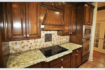 1803 Masters Drive, DeSoto, TX 75115 - Photo 7