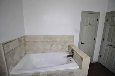 1803 Masters Drive, DeSoto, TX 75115 - Photo 17