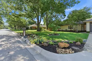 611 Magnolia St, Denton, TX 76201 - Photo 3