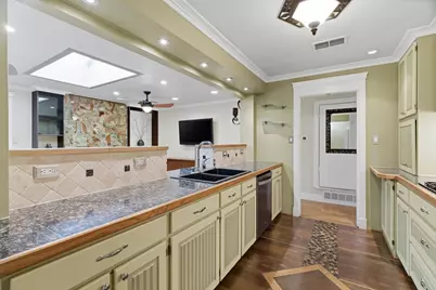 611 Magnolia Street, Denton, TX 76201 - Photo 9