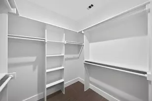 1914 California Dr, Dallas, TX 75204 - Photo 25
