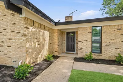 709 Thousand Oaks Drive, Hurst, TX 76054 - Photo 5