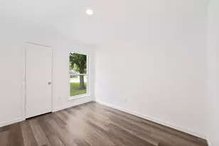 214 Valley Forge Ln, Arlington, TX 76002 - Photo 13