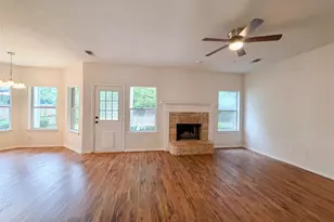 6218 Kingswood Dr, Arlington, TX 76001 - Photo 3