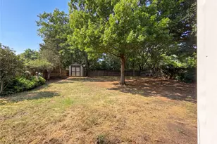 6218 Kingswood Dr, Arlington, TX 76001 - Photo 23