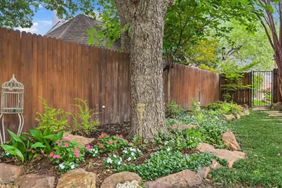 2701 Holly Brook Court, Bedford, TX 76021 - Photo 15