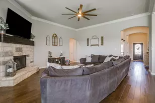 7825 Sagebrush Ln, Godley, TX 76044 - Photo 9