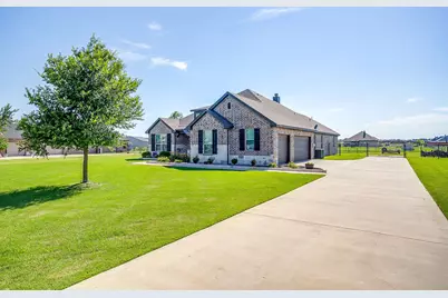 7825 Sagebrush Lane, Godley, TX 76044 - Photo 3